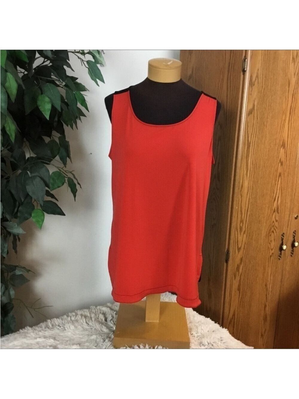 George scoop neck tank top red front with black trim black back XL